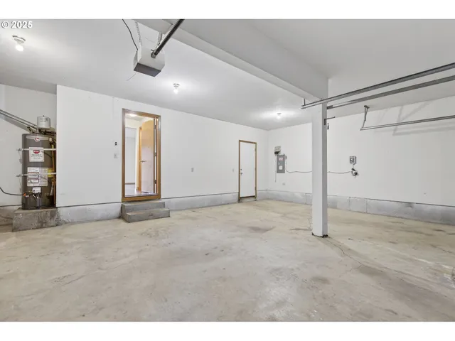 $589,900 | 418 Northwest 112th Street, Vancouver, WA 98685