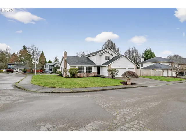 $589,900 | 418 Northwest 112th Street, Vancouver, WA 98685