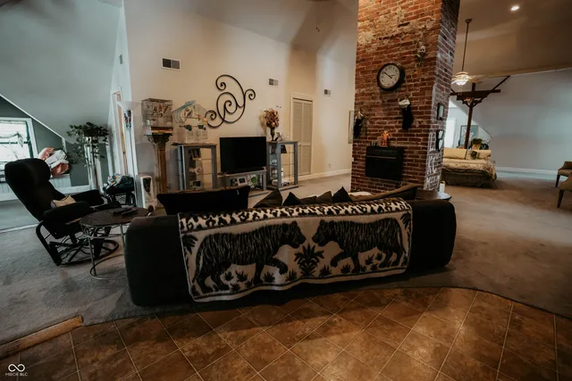 $829,000 | 2525 West 400 North, Crawfordsville, IN 47933