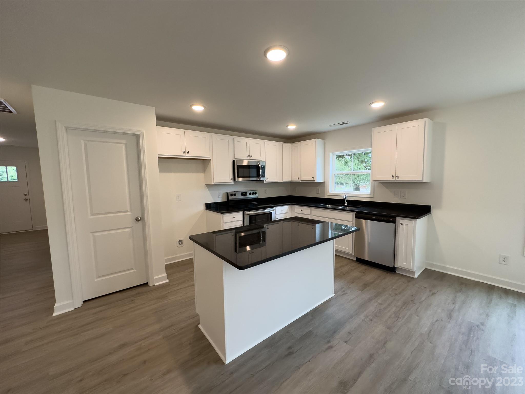 309 North Myrtle School Road Gastonia, NC 28052 - Photo 5 of 18 Gallery Image 5