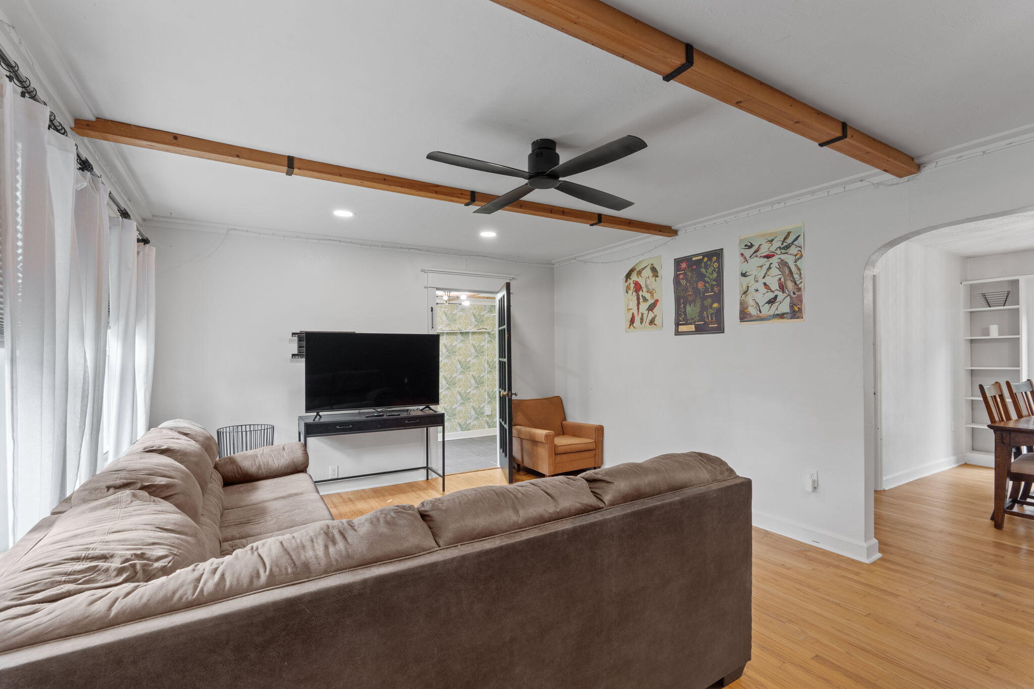 113 Hill Road Chattanooga, TN 37415 - Photo 4 of 32 Living /entry