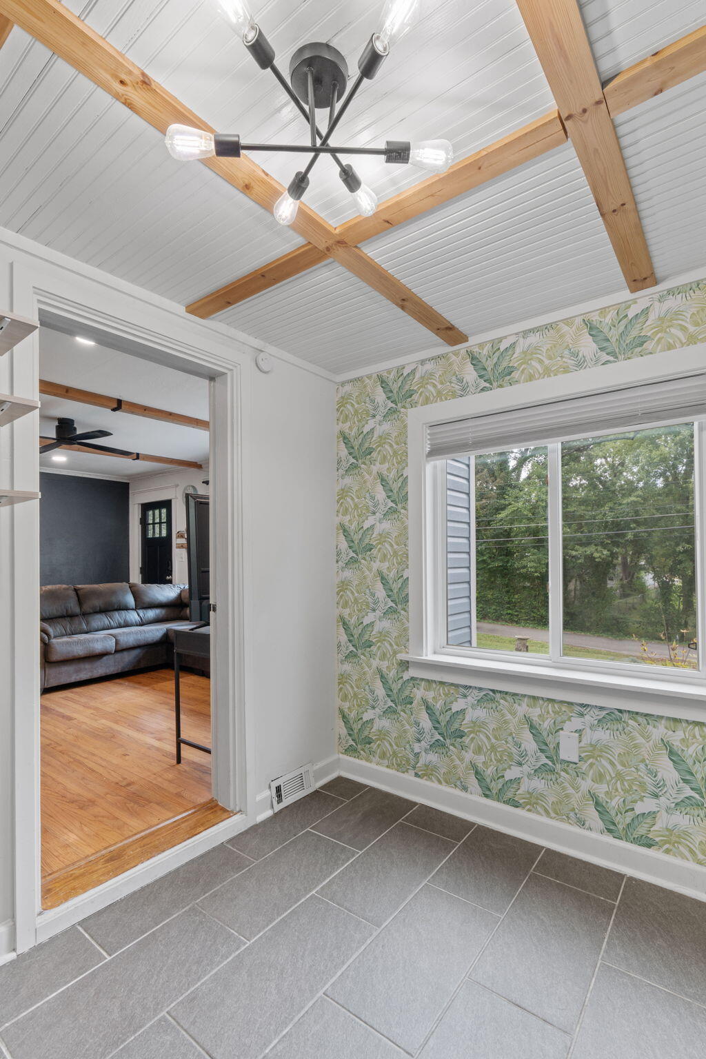 113 Hill Road Chattanooga, TN 37415 - Photo 8 of 32 Office/Solarium