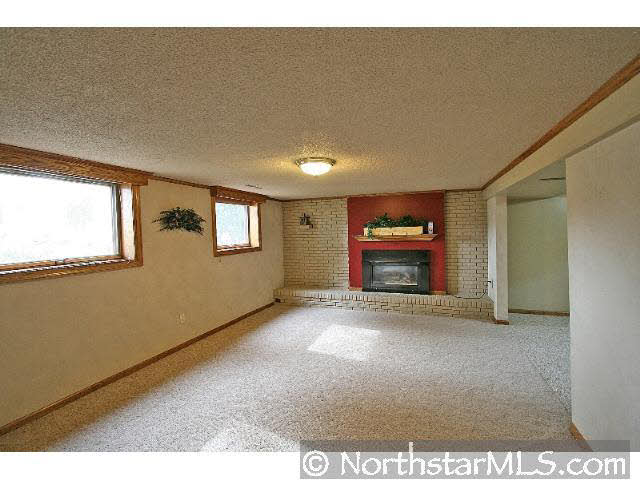 1861 38th Street Northwest Rochester, MN 55901 - Photo 8 of 10