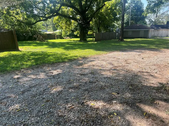 $19,250 | 214 East Main Street, Lebanon, IL 62254