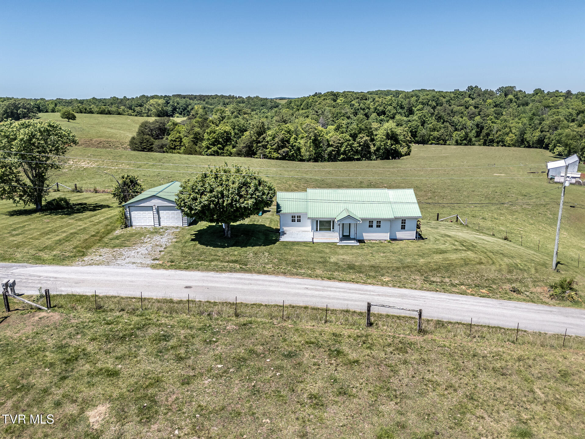 180 South Mill Road Greeneville, TN 37743 - Photo 3 of 65 180SMillG_004