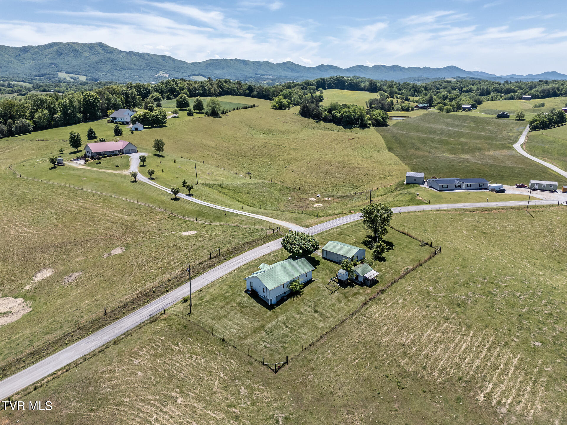 180 South Mill Road Greeneville, TN 37743 - Photo 33 of 65 180SMillG_009