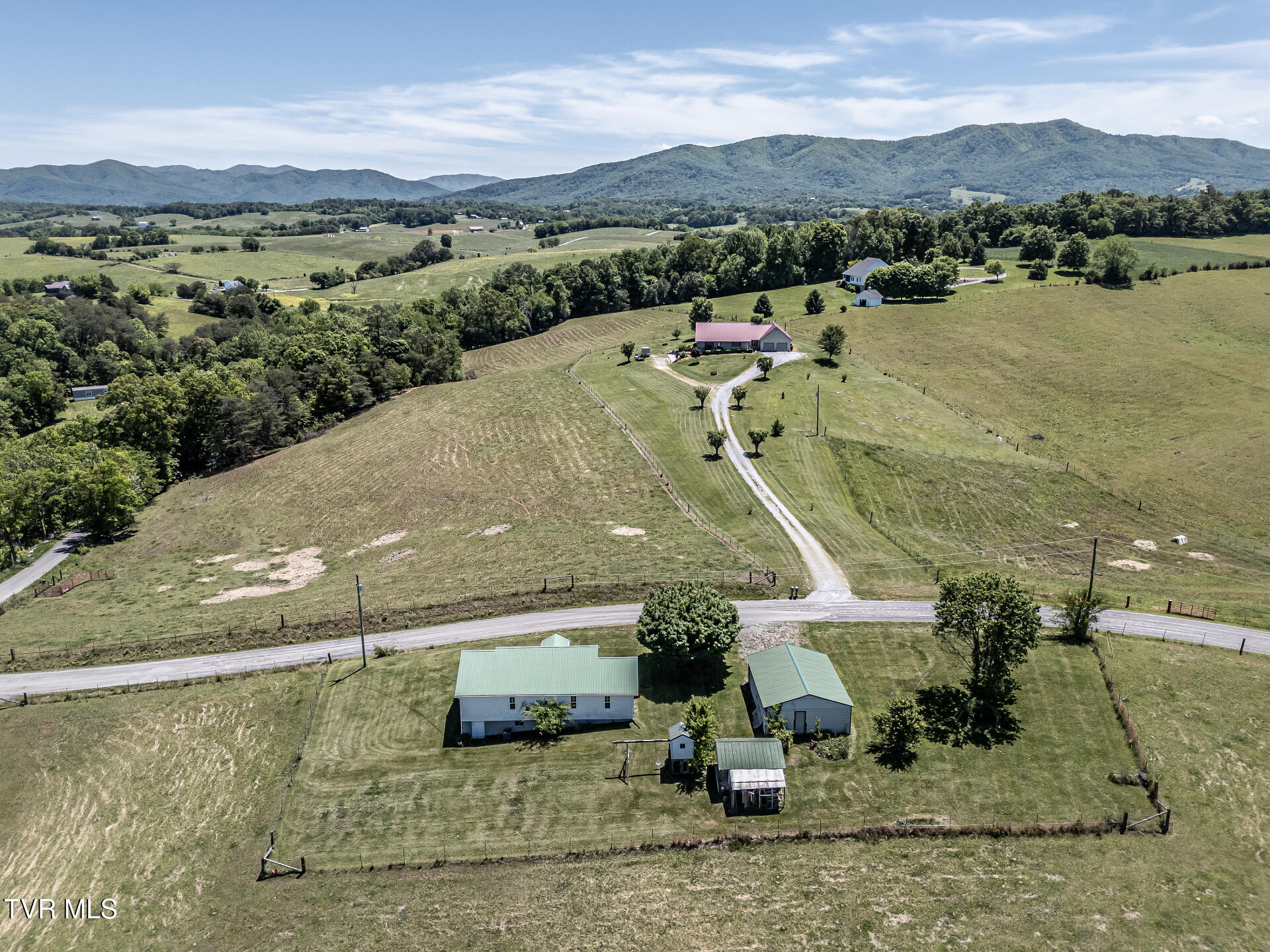180 South Mill Road Greeneville, TN 37743 - Photo 4 of 65 180SMillG_006