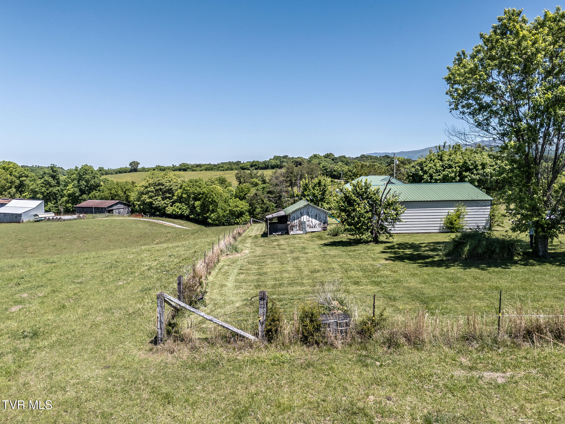180 South Mill Road Greeneville, TN 37743 - Photo 51 of 65 180SMillG_024