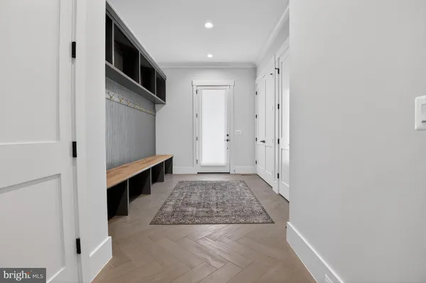 $3,399,000 | 6928 Whitehall Place, McLean, VA 22101