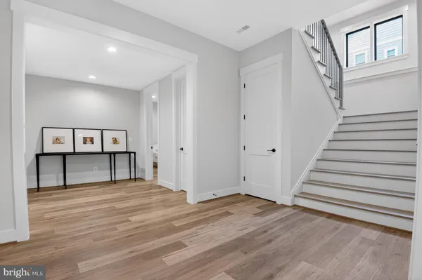 $3,399,000 | 6928 Whitehall Place, McLean, VA 22101