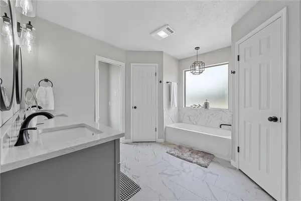 $724,900 | 1648 Old Ranch Road, China Spring, TX 76633