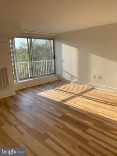 $390,000 | 800 4th Street Southwest, Unit S621, Washington, DC 20024