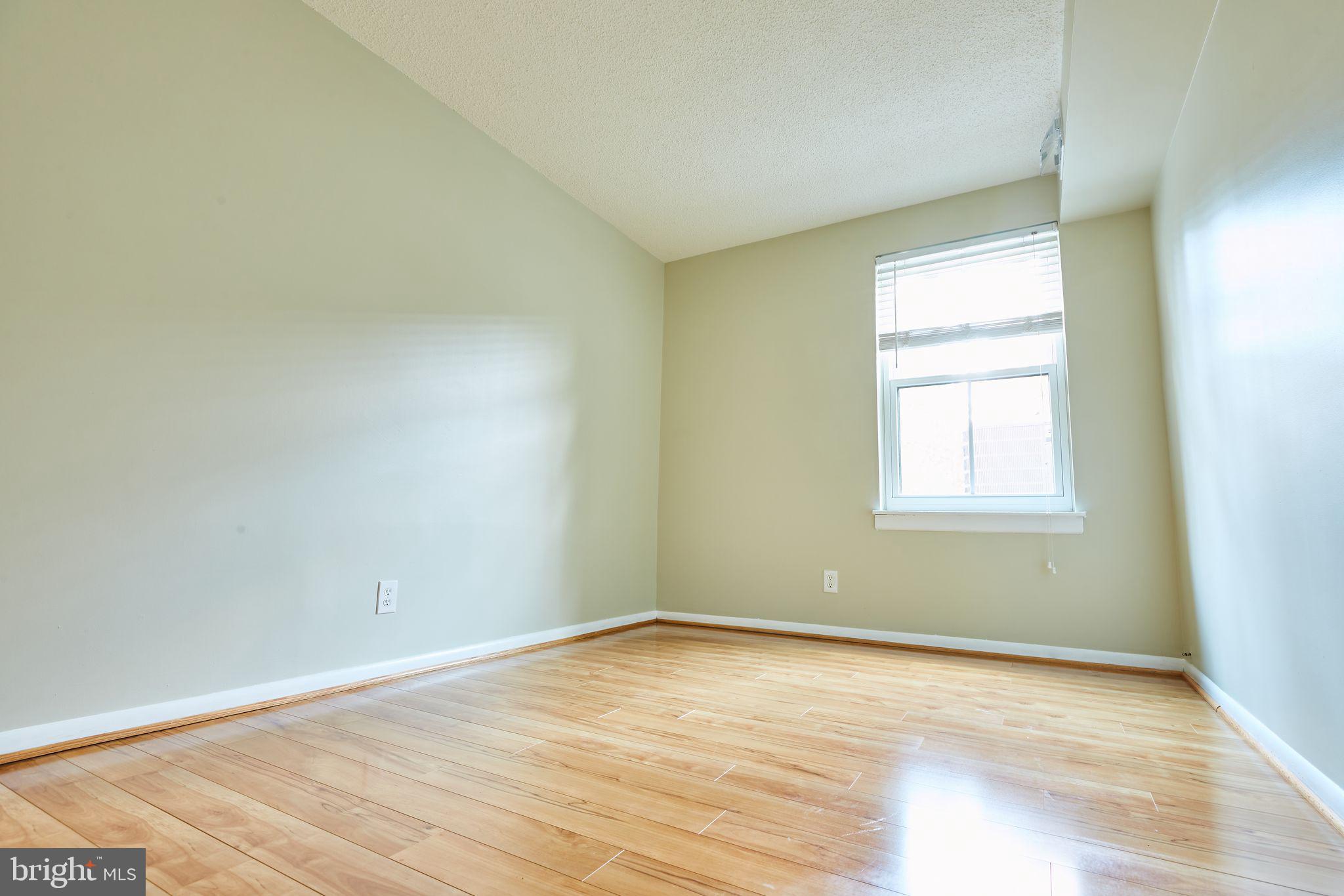 11649 Stoneview Square, Unit 1B Reston, VA 20191 - Photo 12 of 17 Gallery Image 12