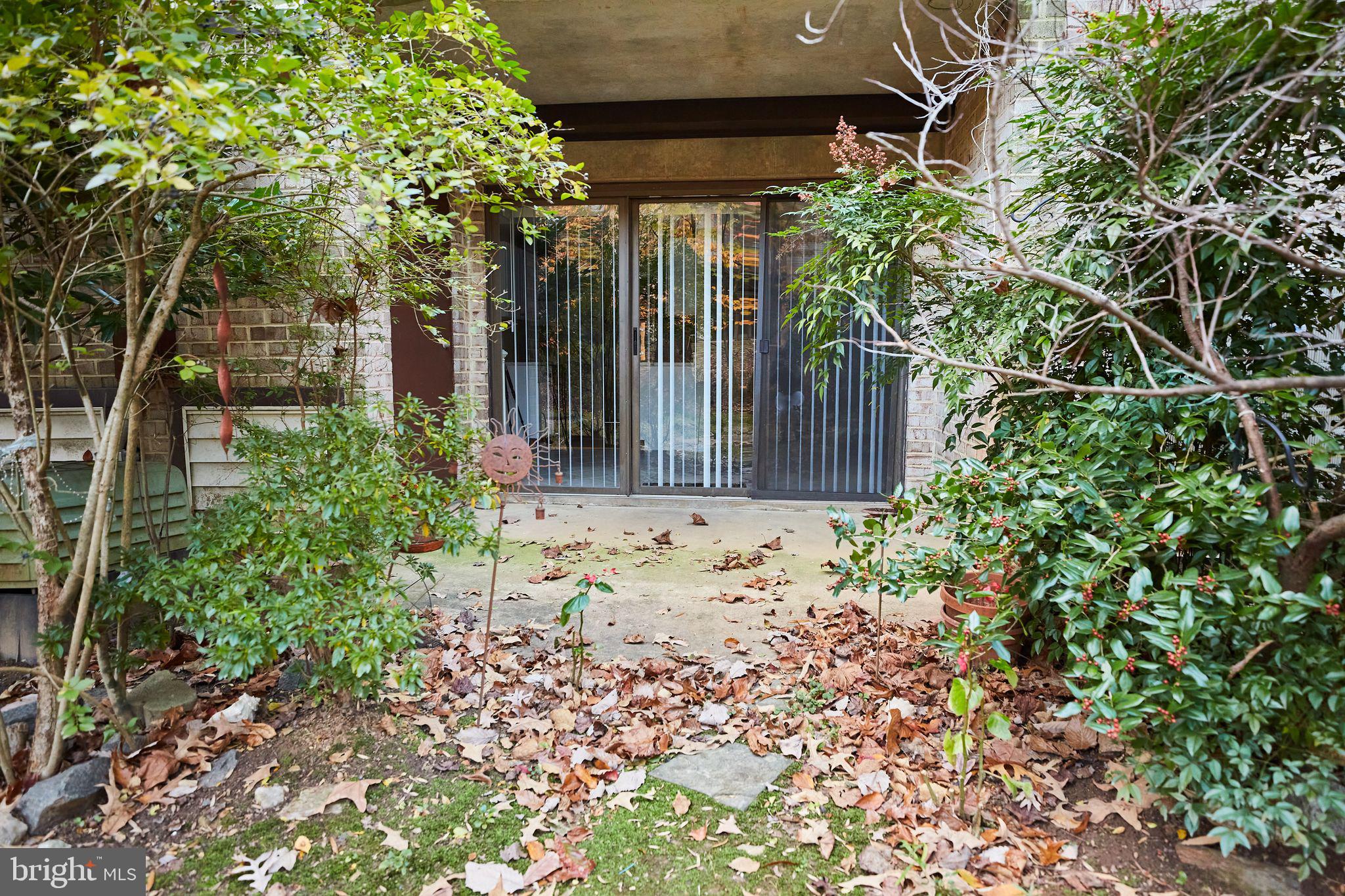11649 Stoneview Square, Unit 1B Reston, VA 20191 - Photo 16 of 17 Gallery Image 16