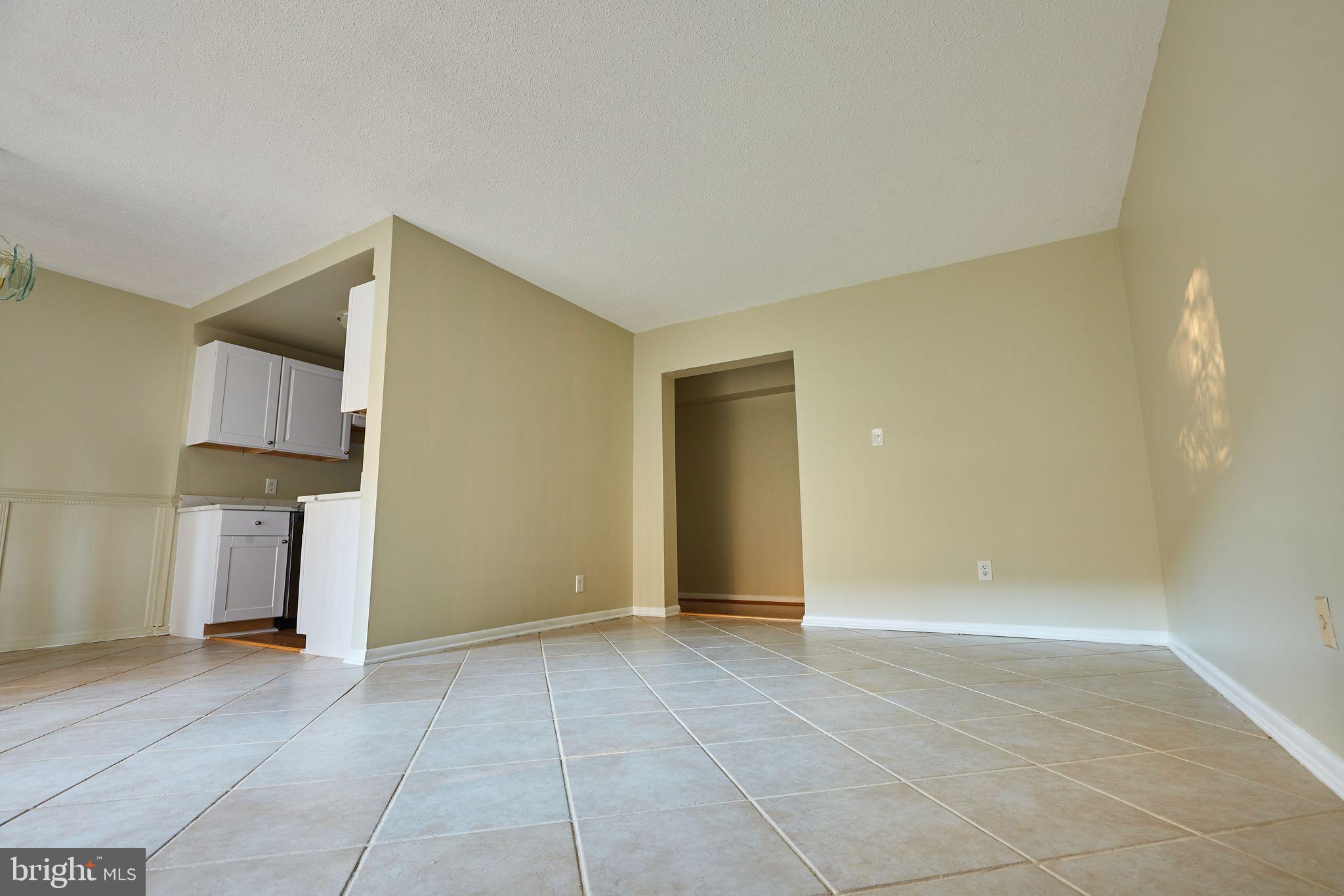 11649 Stoneview Square, Unit 1B Reston, VA 20191 - Photo 6 of 17 Gallery Image 6