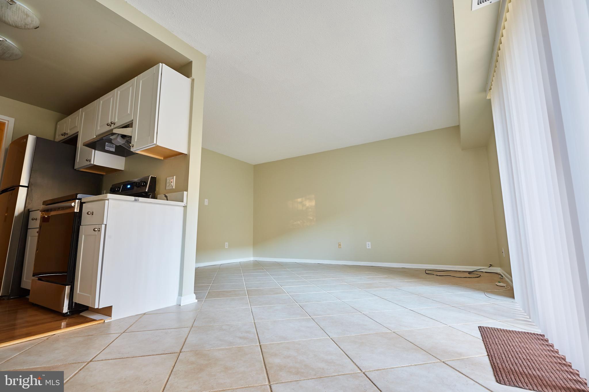 11649 Stoneview Square, Unit 1B Reston, VA 20191 - Photo 7 of 17 Gallery Image 7