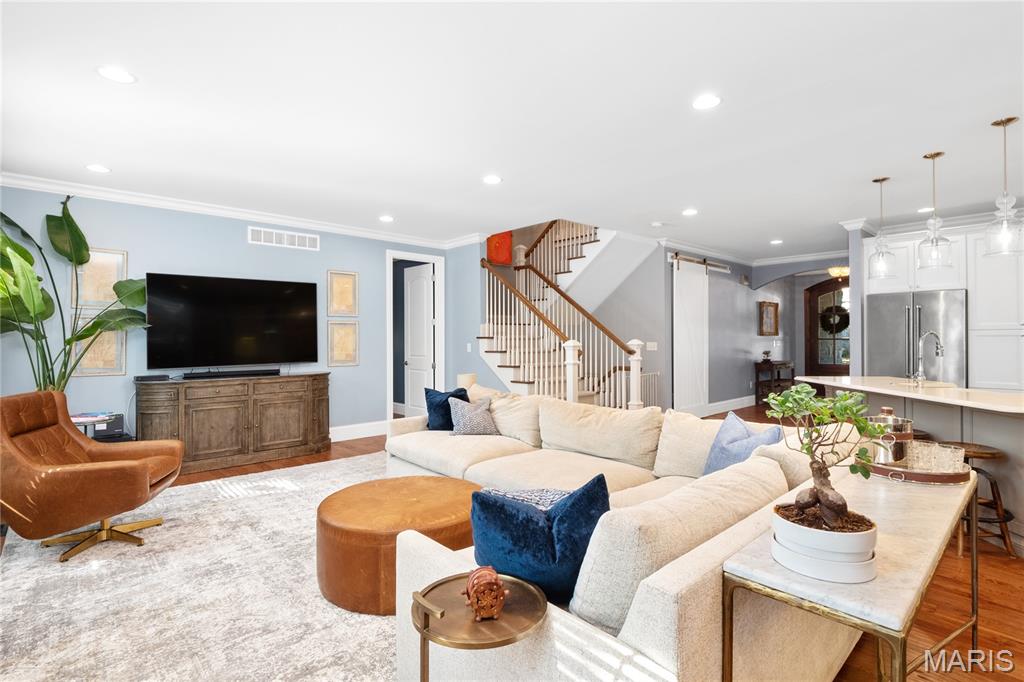 426 Bogey Lane Kirkwood, MO 63122 - Photo 12 of 40