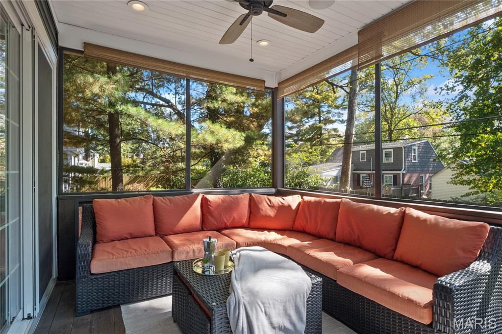 426 Bogey Lane Kirkwood, MO 63122 - Photo 19 of 40