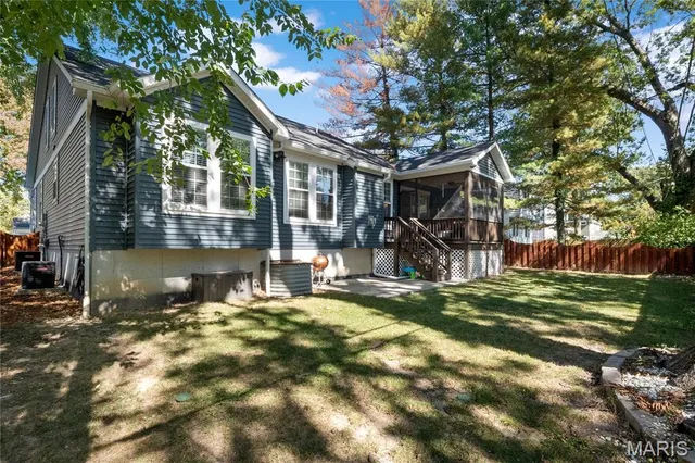 $6,000 | 426 Bogey Lane, Kirkwood, MO 63122