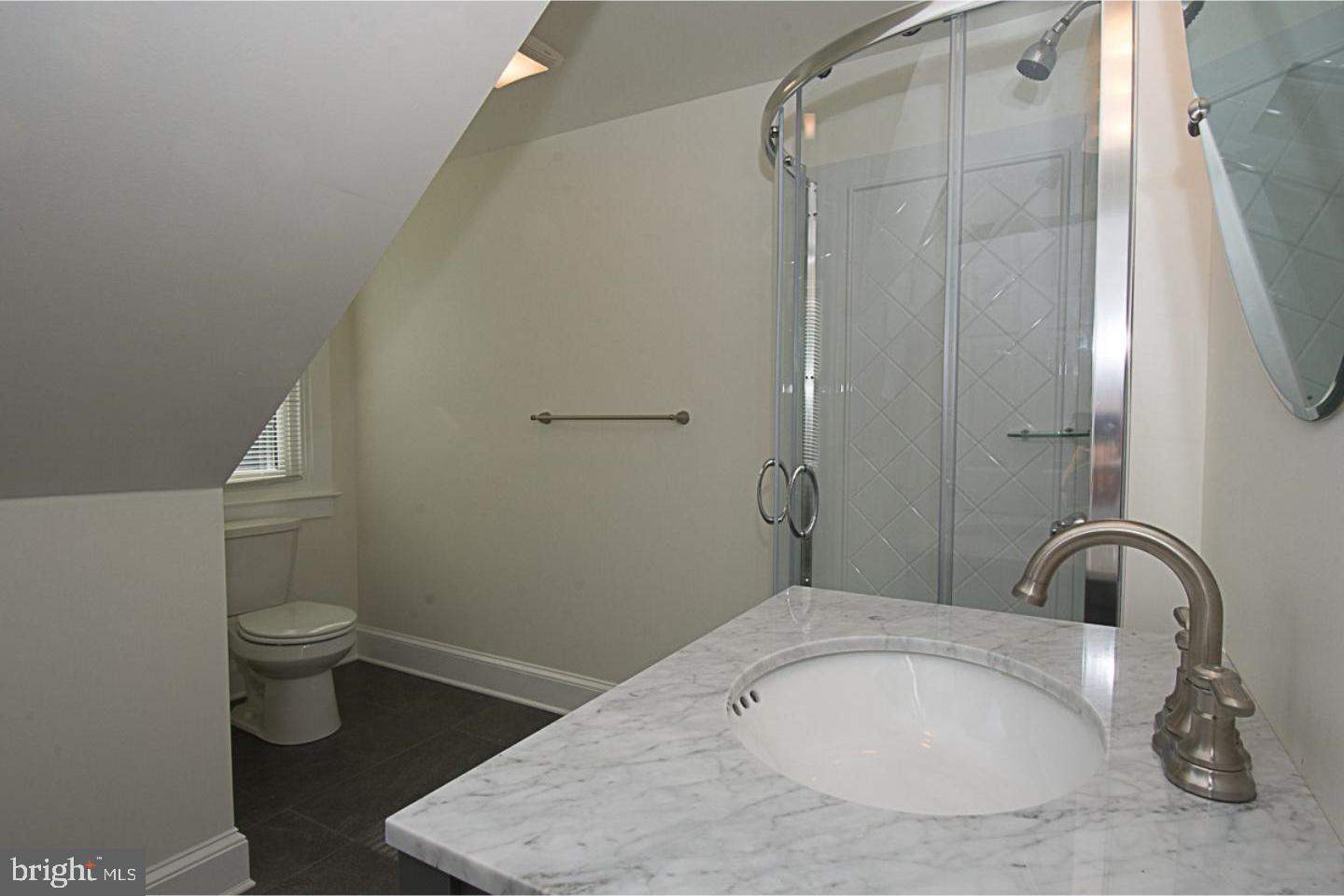 36 Walnut Avenue Berwyn, PA 19312 - Photo 13 of 16 3rd Floor Bathroom.