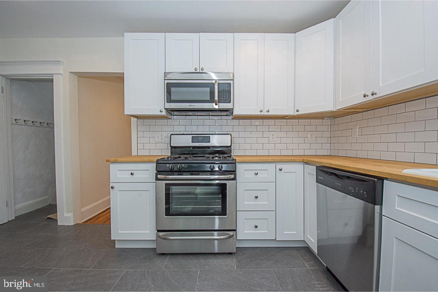 36 Walnut Avenue Berwyn, PA 19312 - Photo 6 of 16 Kitchen.