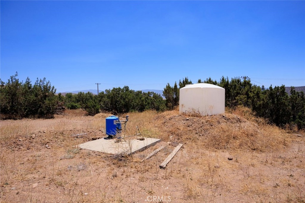 4 Shannondale Road Acton, CA 93510 - Photo 4 of 9 WATER WELL EQUIPMENT
