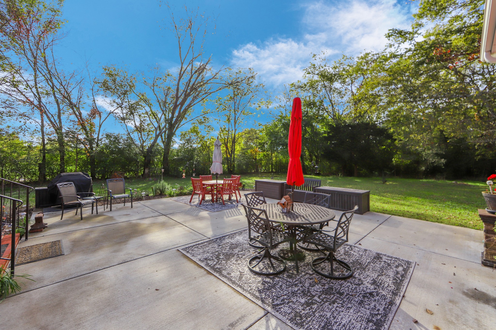 2332 Armstrong Valley Road Murfreesboro, TN 37128 - Photo 41 of 46 a view of a sitting area with furniture and garden