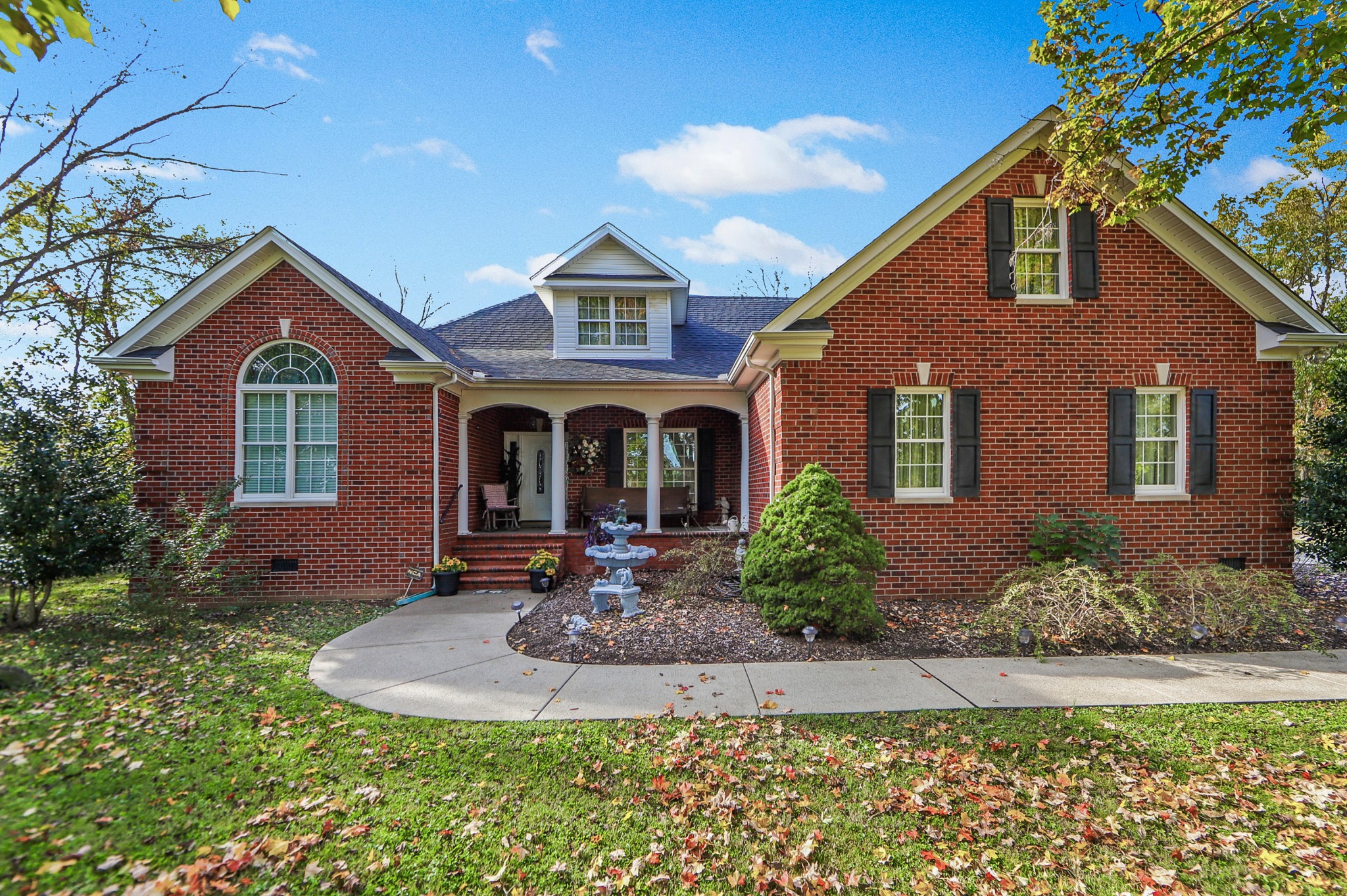 2332 Armstrong Valley Road Murfreesboro, TN 37128 - Photo 6 of 46 a front view of a house with garden