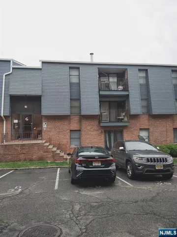 $345,000 | 700 Schuyler Avenue, Unit G34, Kearny, NJ 07032