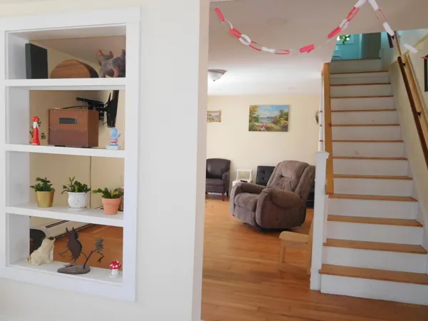 $318,000 | 164 Alpine Street, Paris, ME 04281