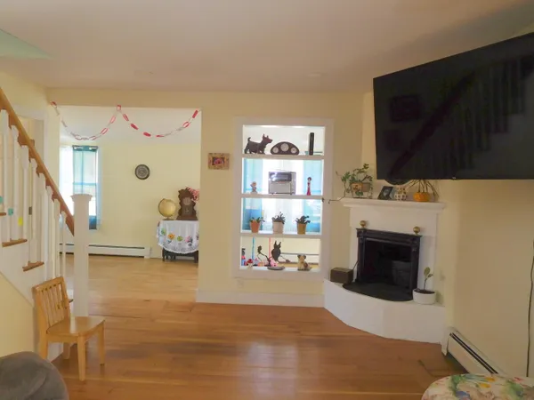 $318,000 | 164 Alpine Street, Paris, ME 04281