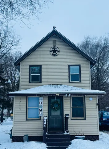 $235,000 | 1322 1st Avenue Northeast, Faribault, MN 55021