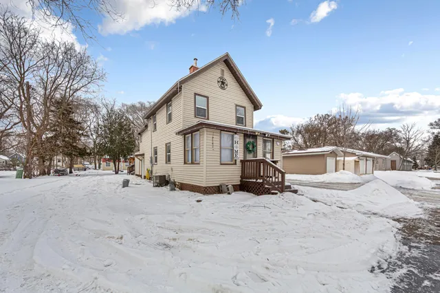 $235,000 | 1322 1st Avenue Northeast, Faribault, MN 55021