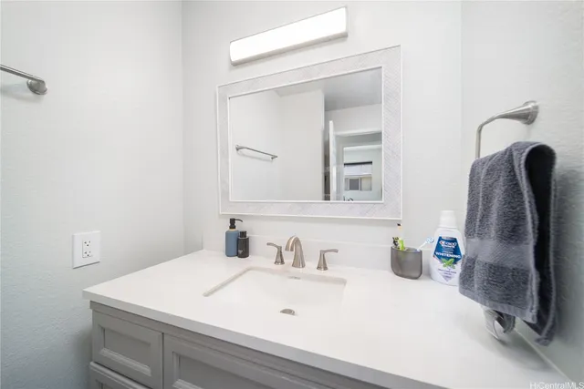 $550,000 | 94-1159 Mopua Loop, Unit P8, Waipahu, HI 96797