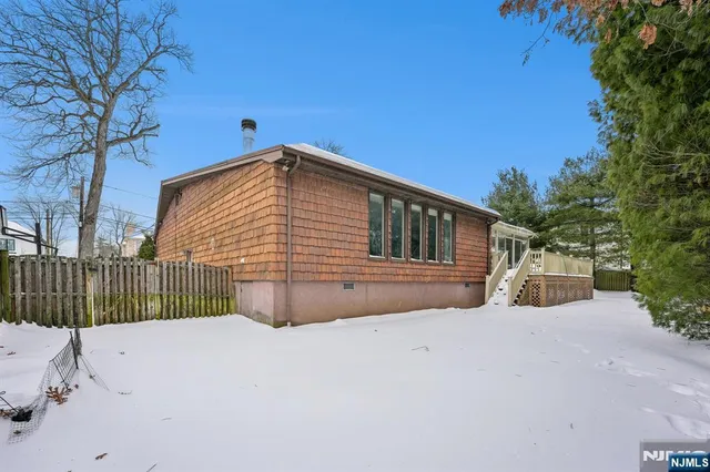 $1,880,000 | 44 Lynn Drive, Englewood Cliffs, NJ 07632