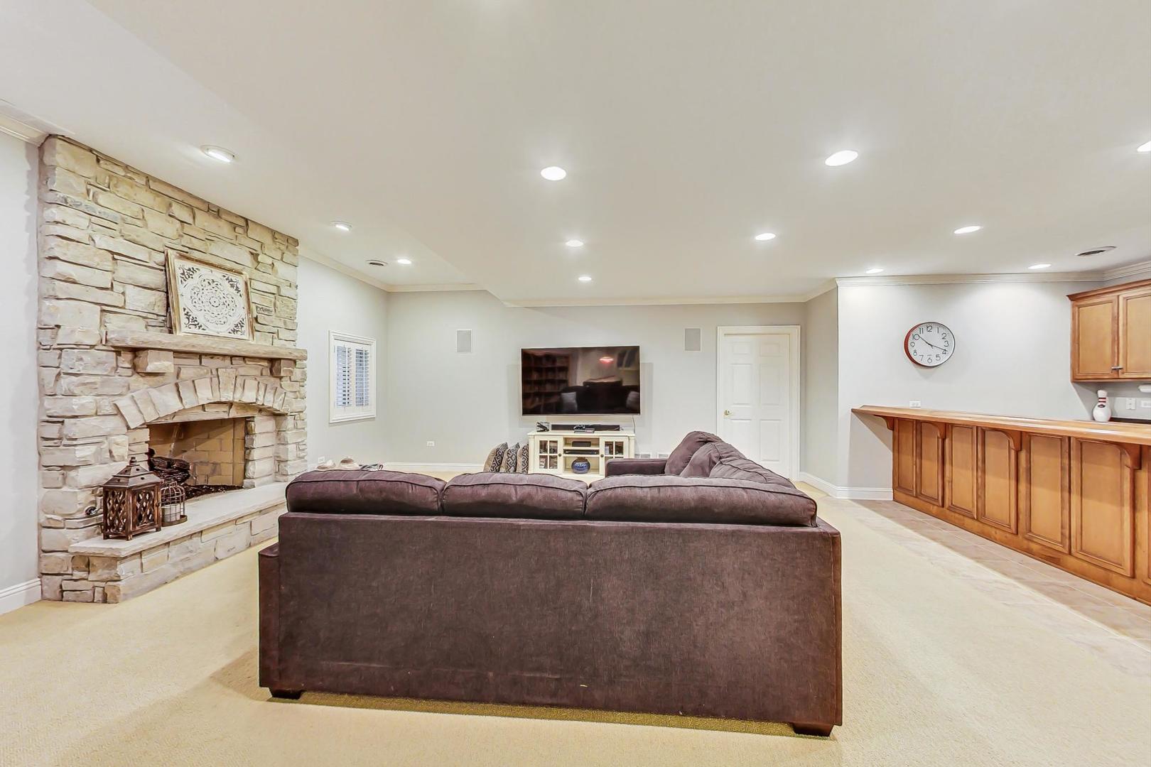 3511 Grassmere Road Naperville, IL 60564 - Photo 54 of 79 Gallery Image 54