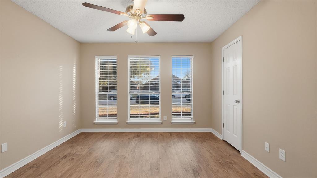 10900 Huntington Road Frisco, TX 75035 - Photo 15 of 36