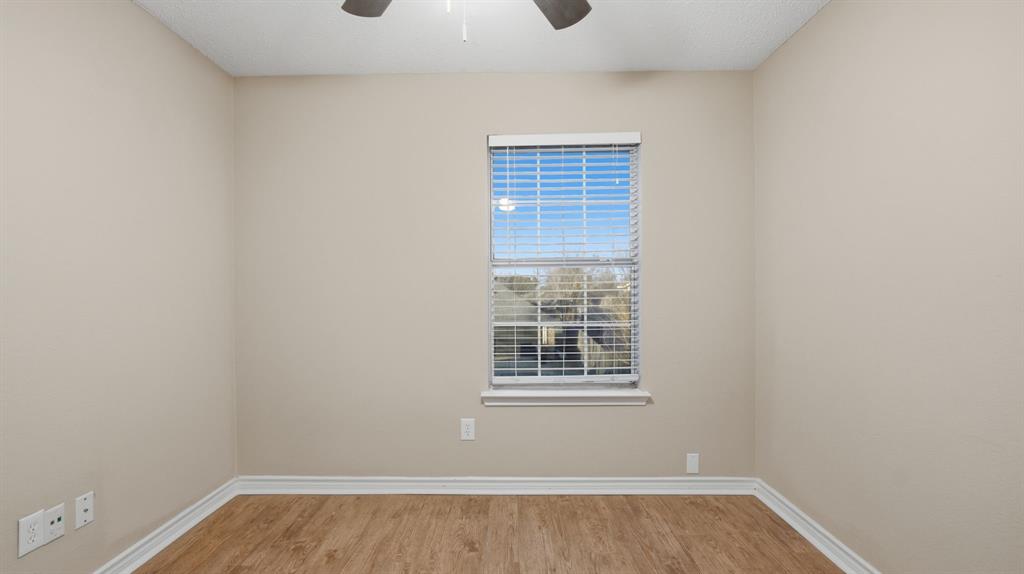 10900 Huntington Road Frisco, TX 75035 - Photo 20 of 36