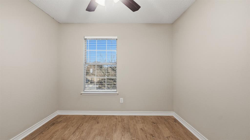 10900 Huntington Road Frisco, TX 75035 - Photo 23 of 36