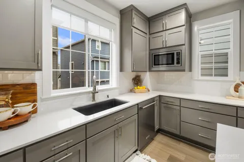 $879,950 | 14146 271st Place Northeast, Duvall, WA 98019