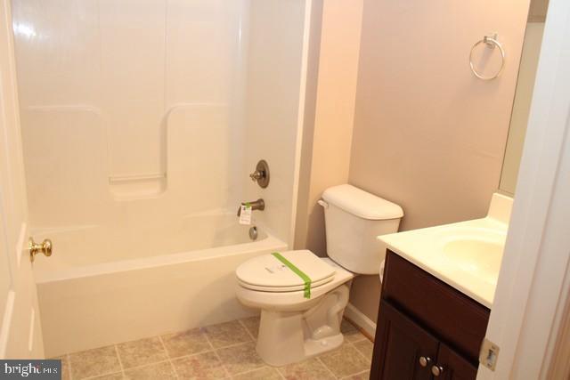 3309 Portrait Way Chambersburg, PA 17202 - Photo 14 of 16 a bathroom with a toilet and a shower