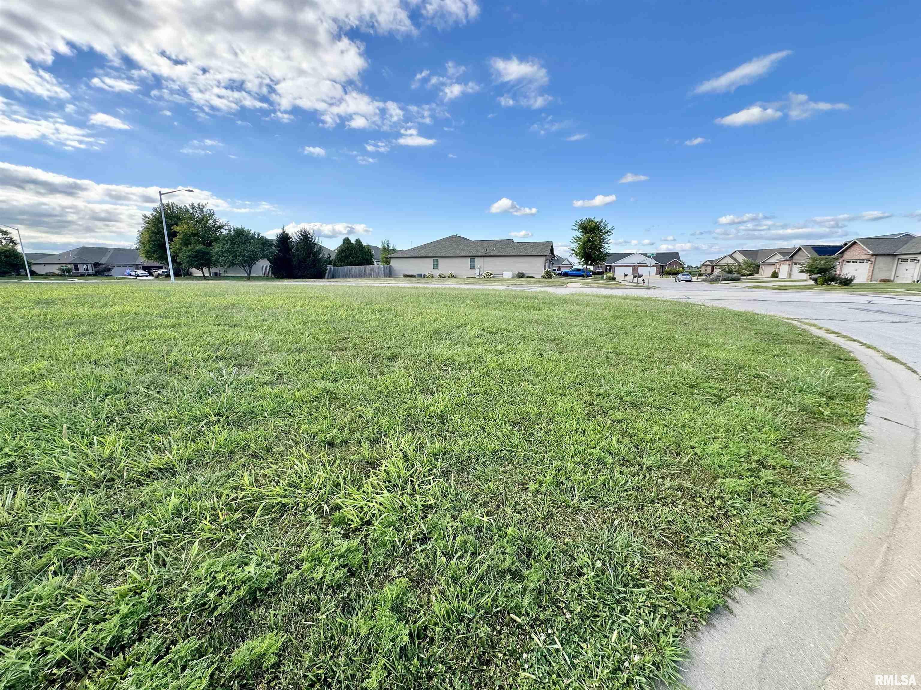 5501 Legacy Lane Springfield, IL 62711 - Photo 3 of 11