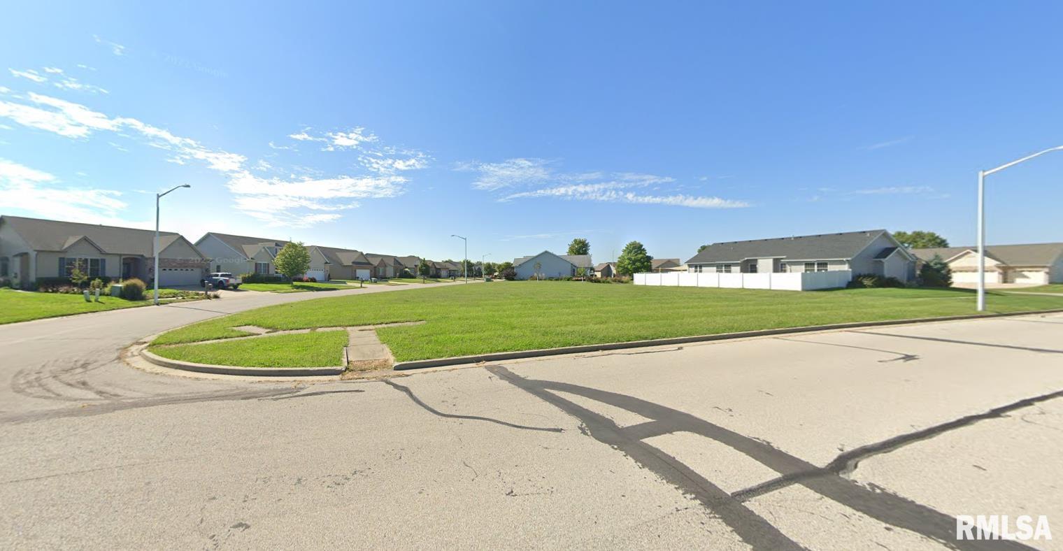 5501 Legacy Lane Springfield, IL 62711 - Photo 8 of 11