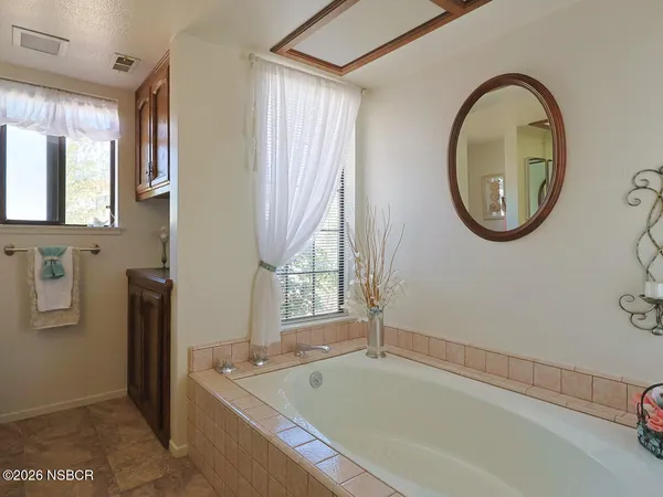 $925,000 | 245 Eastbourne Terrace, Santa Maria, CA 93455