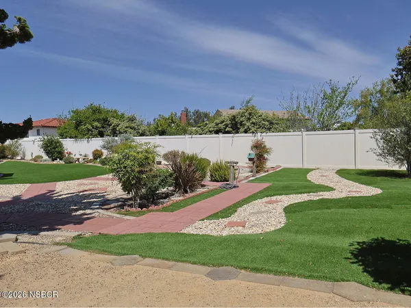$925,000 | 245 Eastbourne Terrace, Santa Maria, CA 93455