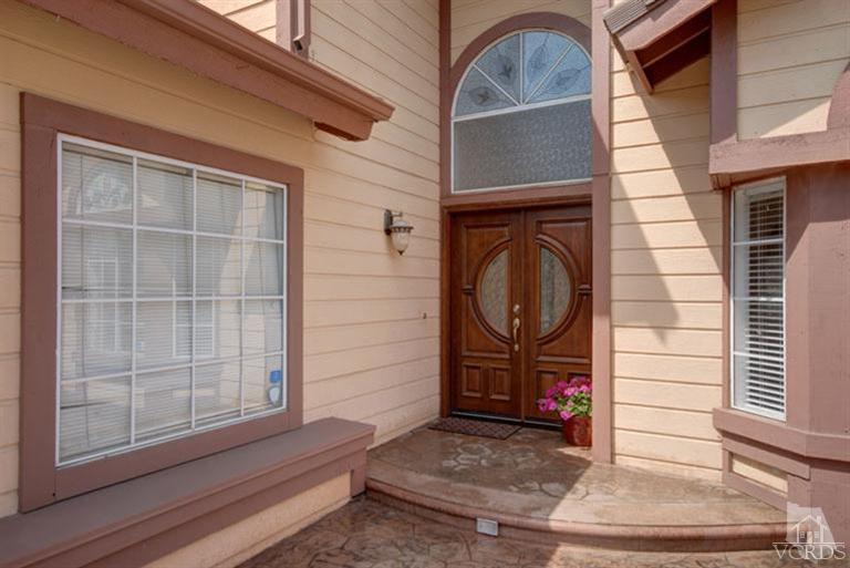761 Coronado Place Oxnard, CA 93030 - Photo 4 of 27 a view of entryway with a front door