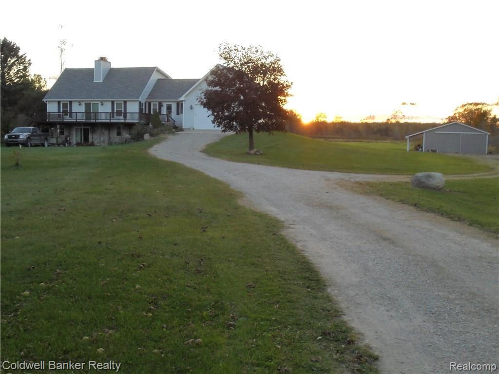 1777 Braidwood Road Memphis, MI 48041 - Photo 4 of 29 DSC04344.JPG
