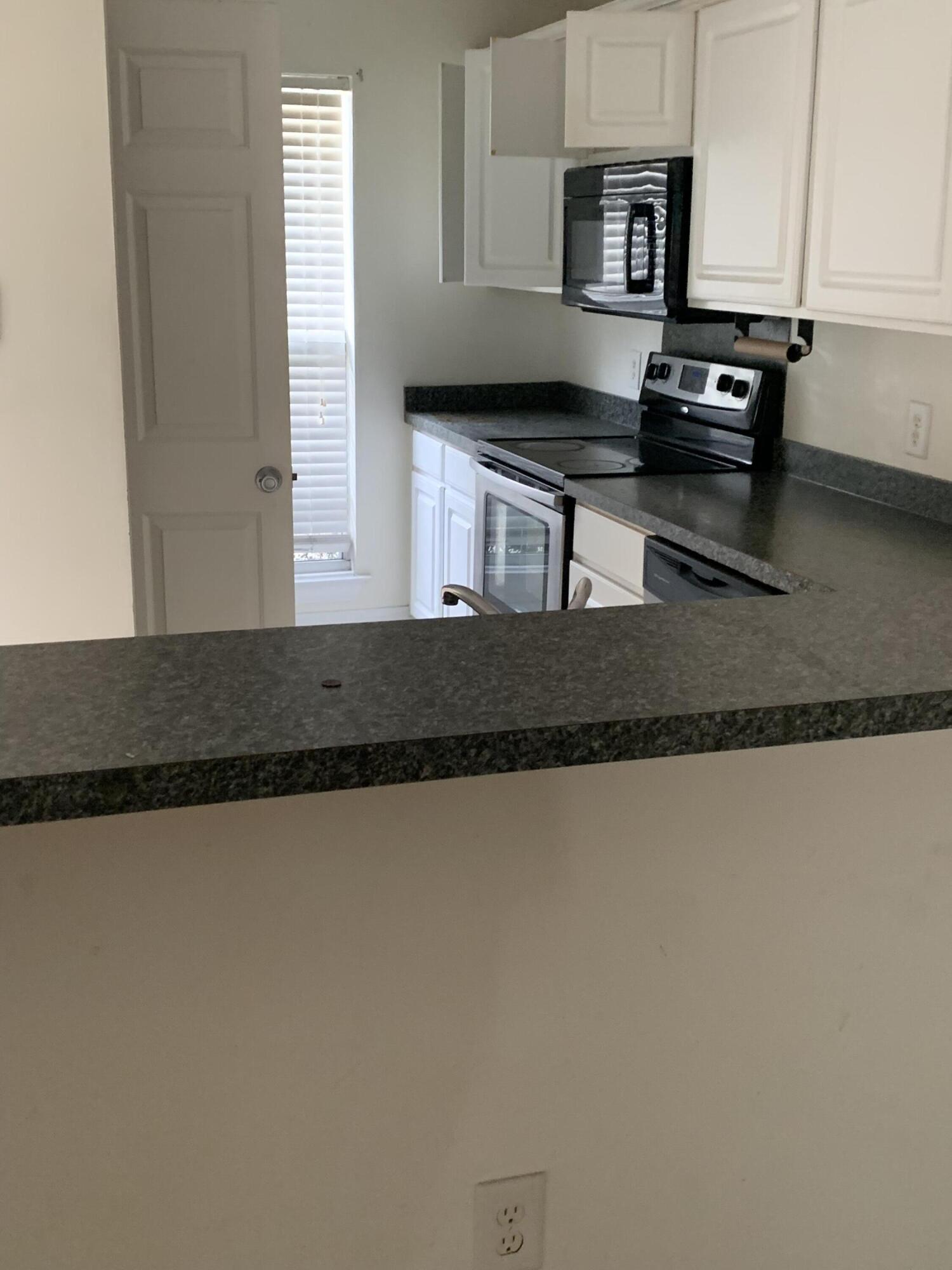 5914 Tampa Street Hanahan, SC 29410 - Photo 7 of 12 6D7A86A0-5675-441D-B3F3-C3B58FB202D4