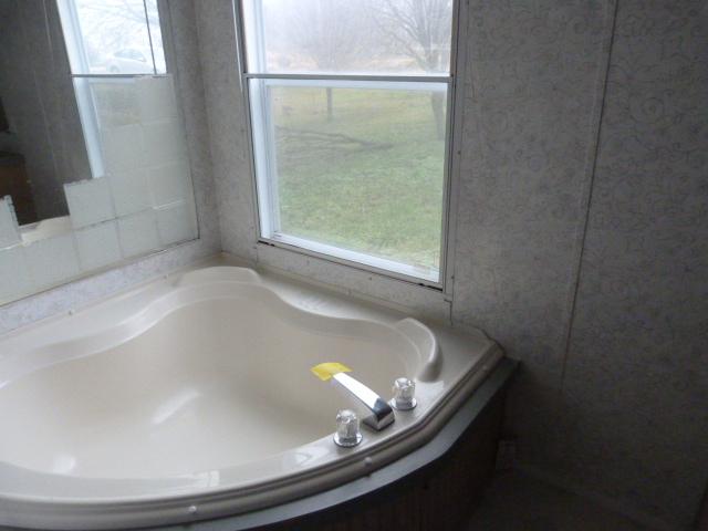 1587 Harpo Road Manchester, TN 37355 - Photo 4 of 11