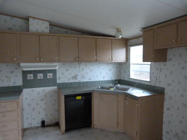 1587 Harpo Road Manchester, TN 37355 - Photo 7 of 11